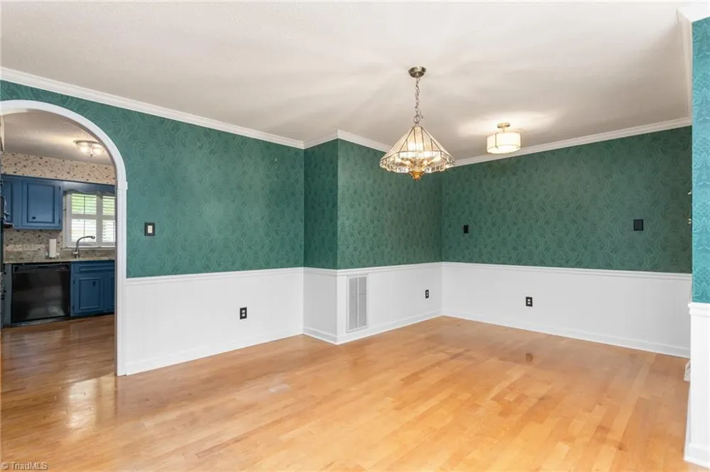 4014 Forest Oaks Lane Mebane, NC 27302