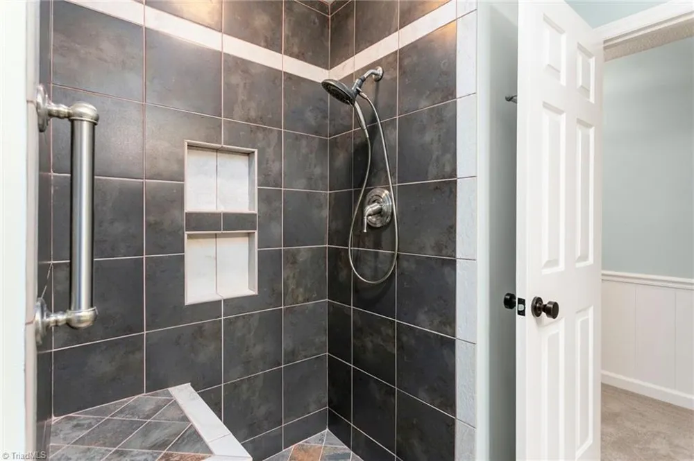 4014 Forest Oaks Lane Mebane, NC 27302