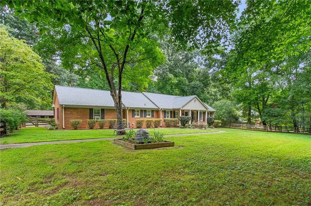 4014 Forest Oaks Lane Mebane, NC 27302