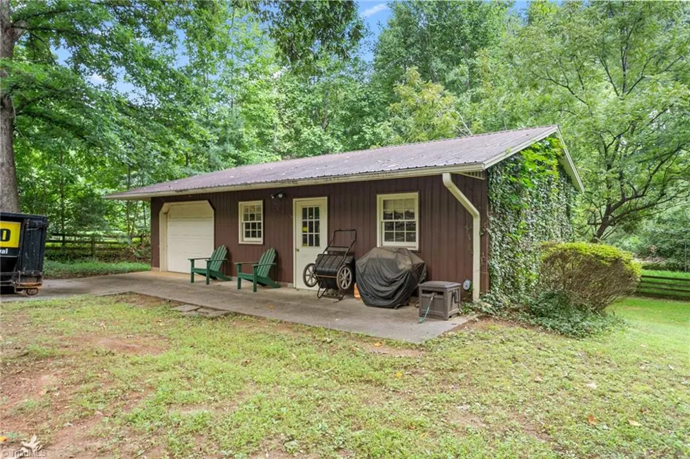 4014 Forest Oaks Lane Mebane, NC 27302