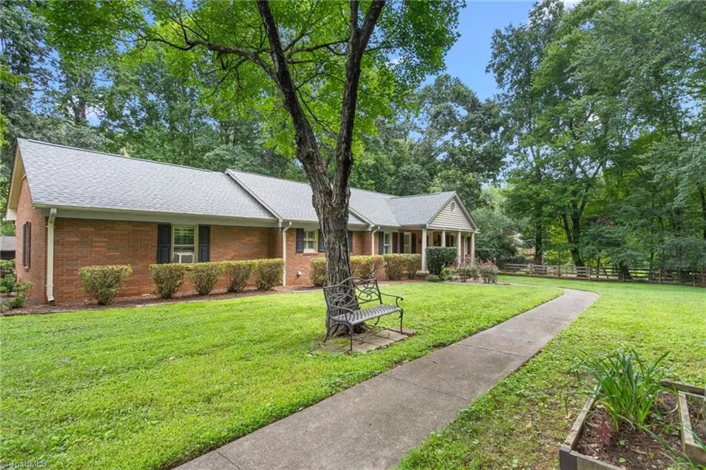 4014 Forest Oaks Lane Mebane, NC 27302