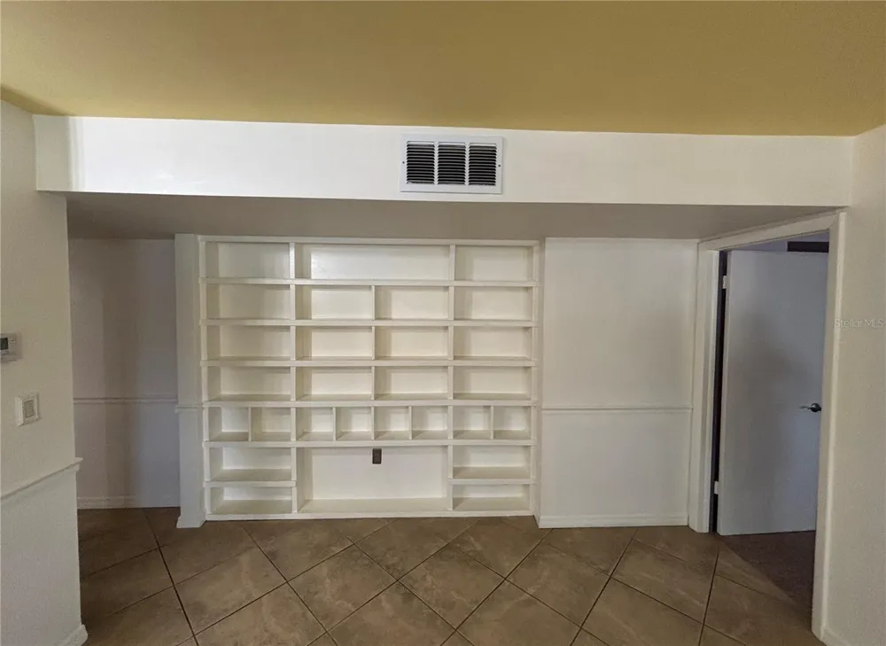 770 VILLAGE LAKE TERRACE #203 St Petersburg, FL 33716