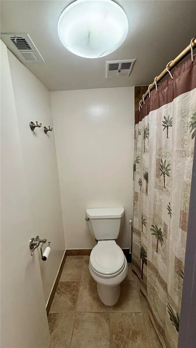 770 VILLAGE LAKE TERRACE #203 St Petersburg, FL 33716