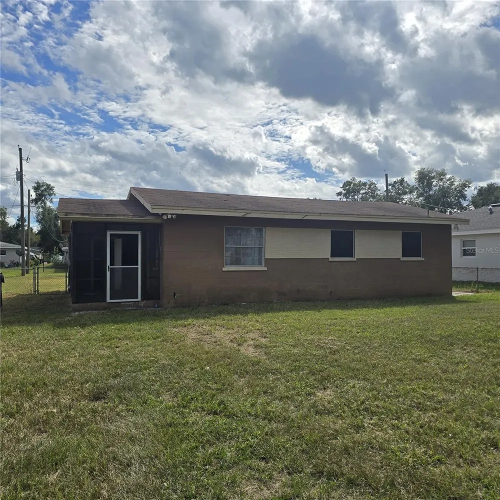 108 E POLK STREET Auburndale, FL 33823