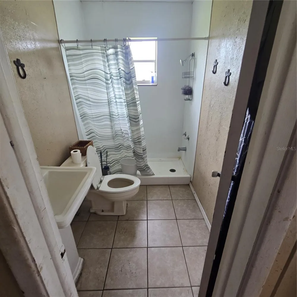 108 E POLK STREET Auburndale, FL 33823
