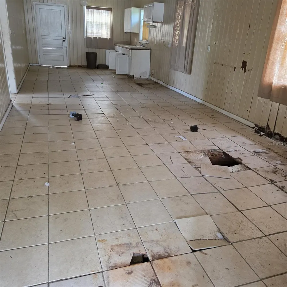 108 E POLK STREET Auburndale, FL 33823