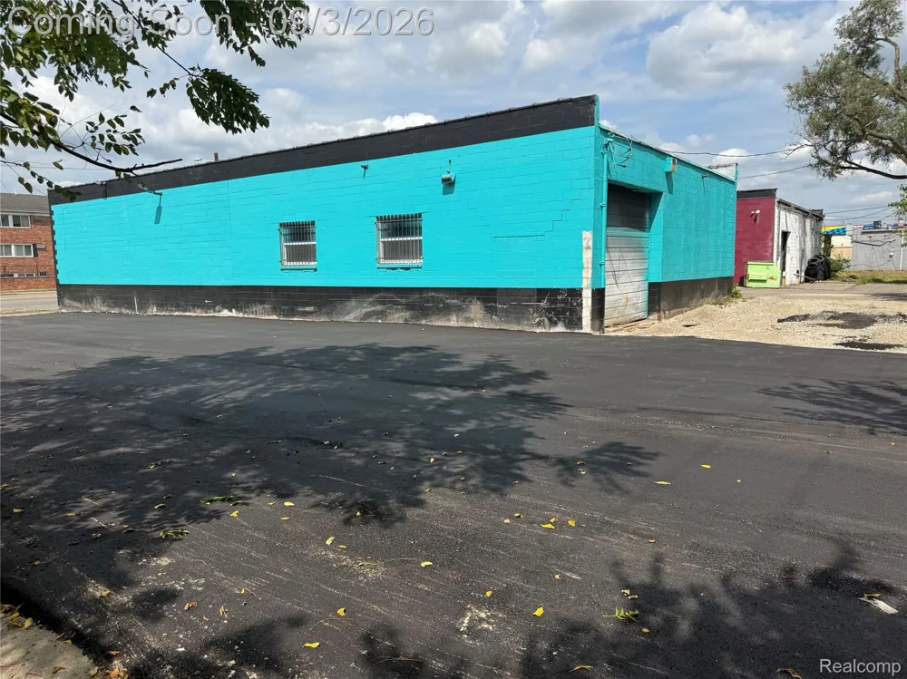 11392 Greenfield Road Detroit City, MI 48227