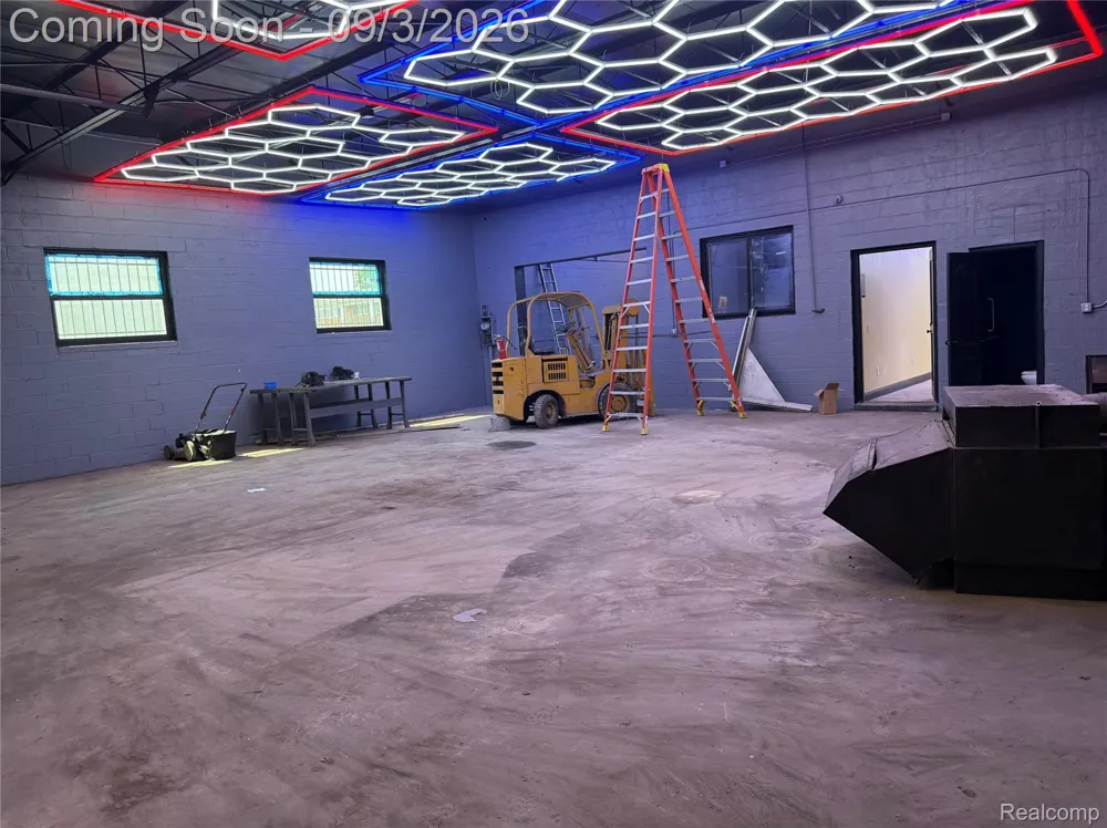 11392 Greenfield Road Detroit City, MI 48227