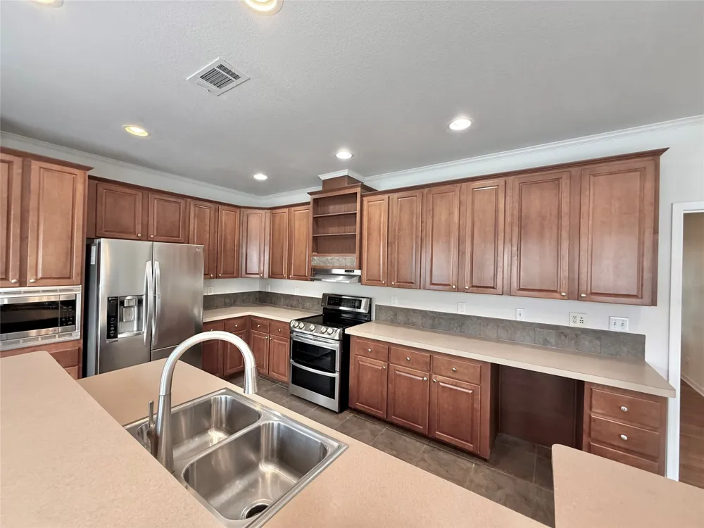 289 Heatherwood Drive Driftwood, TX 78619
