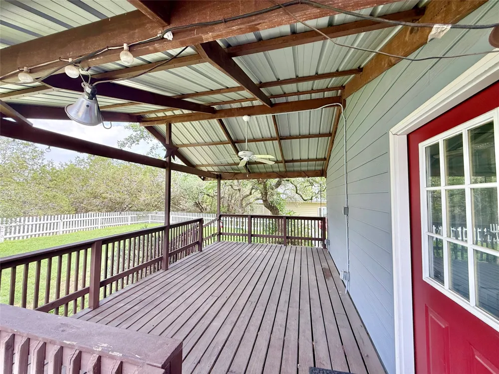 289 Heatherwood Drive Driftwood, TX 78619