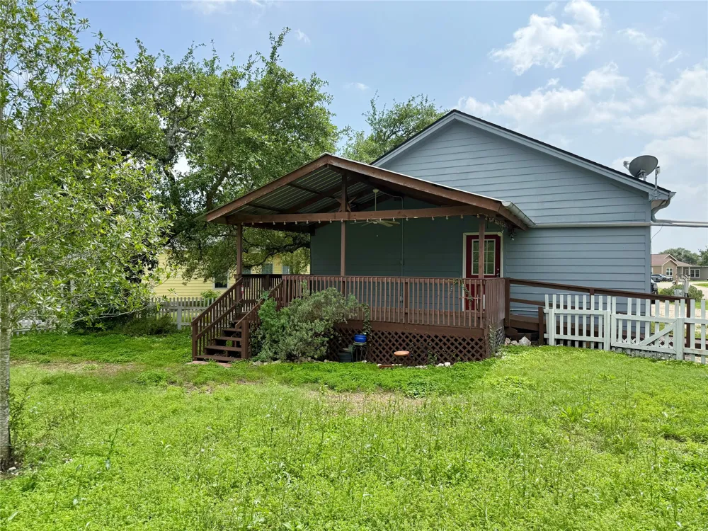 289 Heatherwood Drive Driftwood, TX 78619