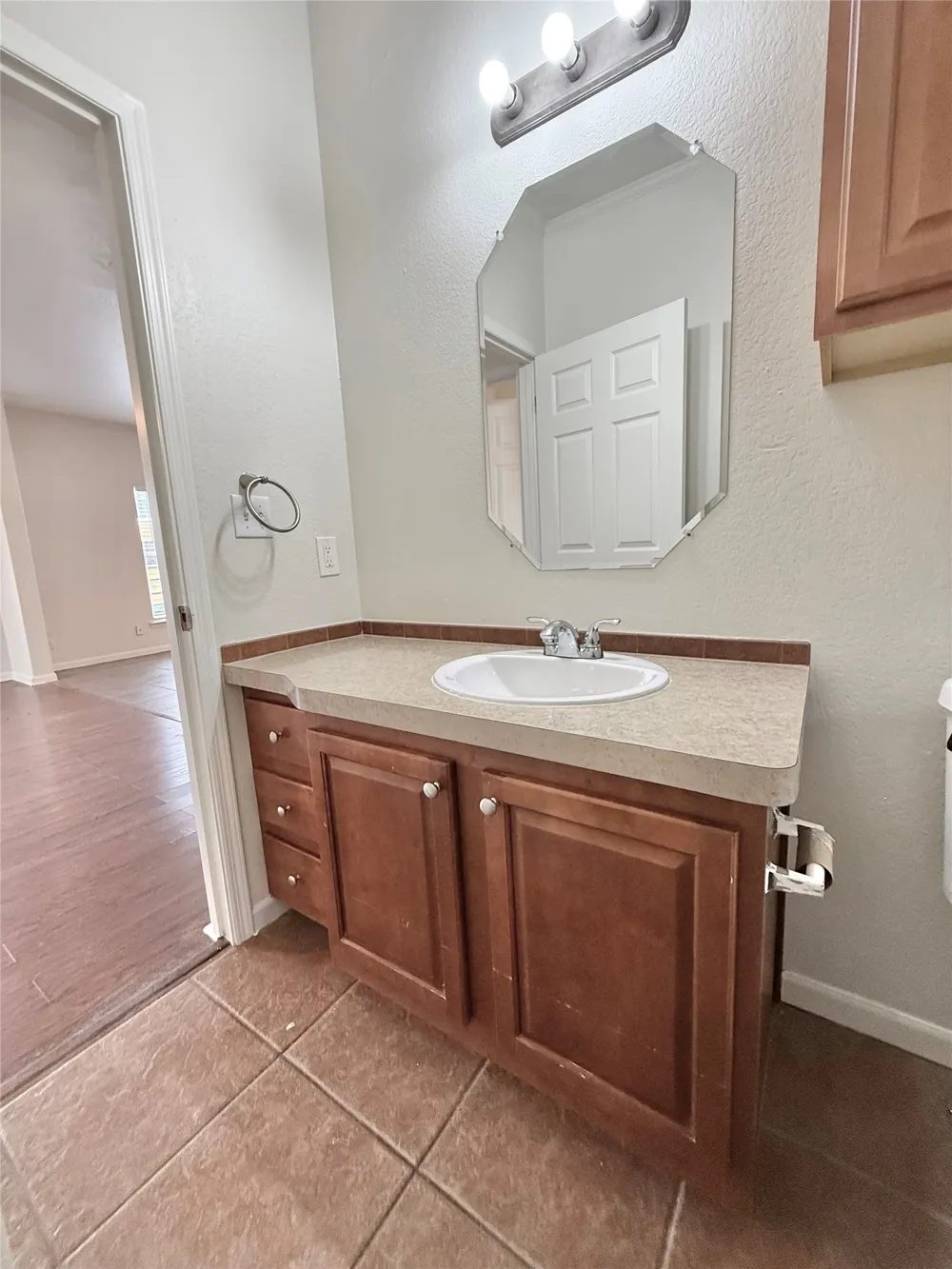 289 Heatherwood Drive Driftwood, TX 78619