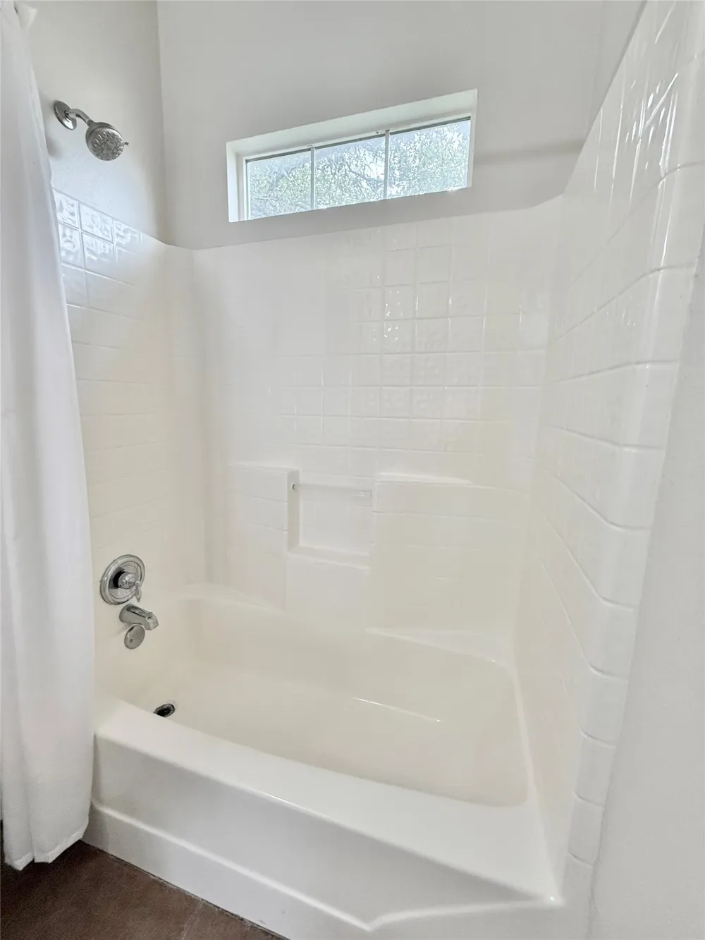 289 Heatherwood Drive Driftwood, TX 78619