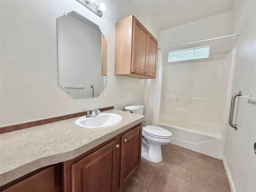 289 Heatherwood Drive Driftwood, TX 78619