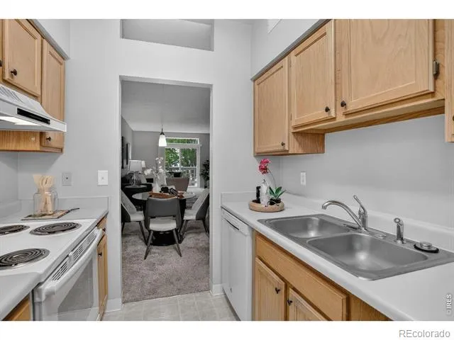 7492 Singing Hills Drive Boulder, CO 80301