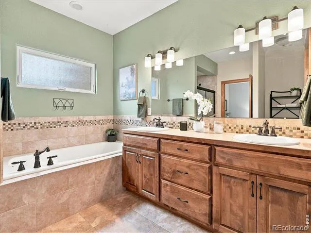 765 Grays Peak Lane Berthoud, CO 80513