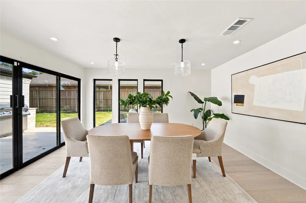 16212 Spring Creek Road Dallas, TX 75248