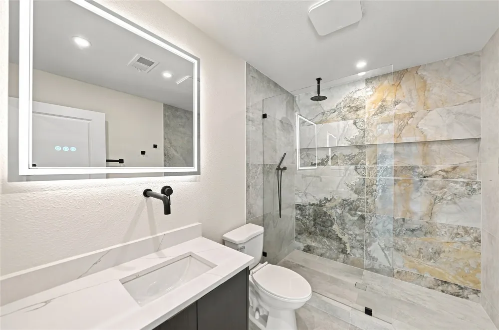 16212 Spring Creek Road Dallas, TX 75248