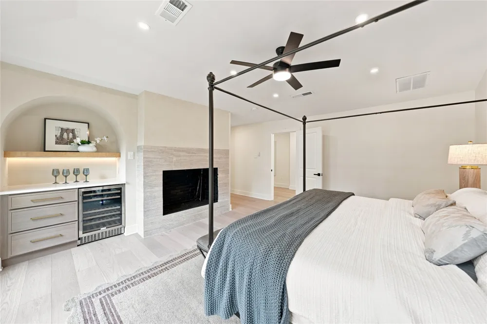 16212 Spring Creek Road Dallas, TX 75248