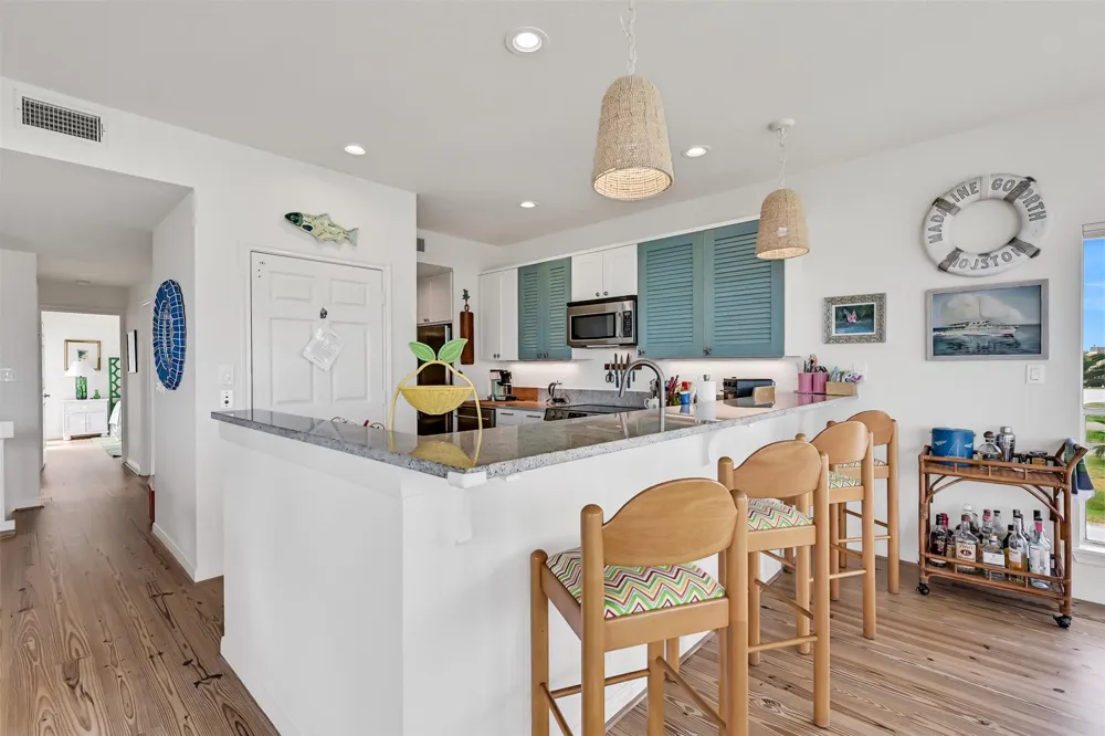 4203 Campeche Court Galveston, TX 77554
