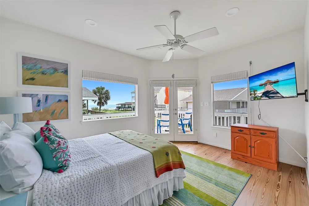 4203 Campeche Court Galveston, TX 77554