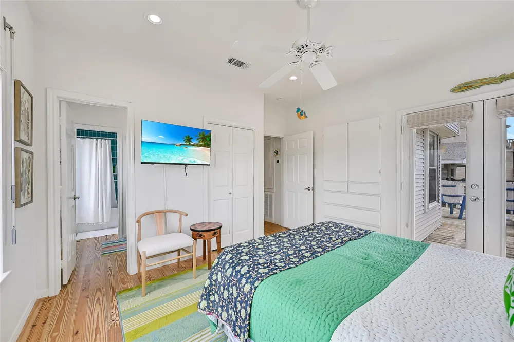 4203 Campeche Court Galveston, TX 77554