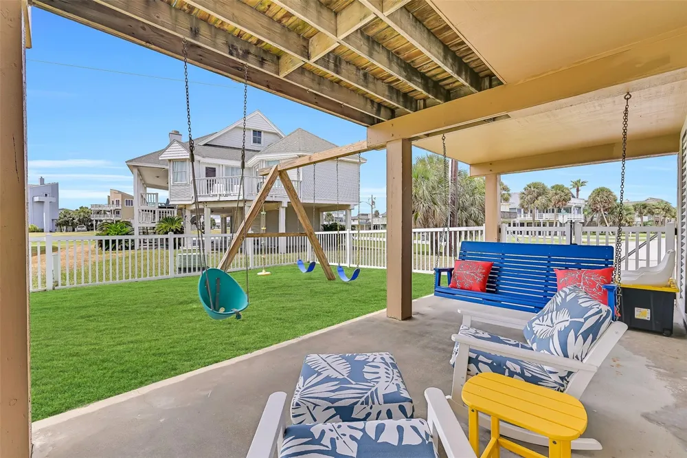 4203 Campeche Court Galveston, TX 77554