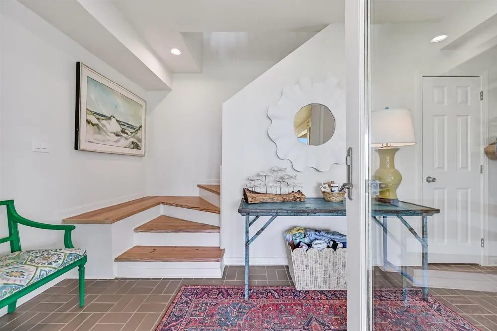 4203 Campeche Court Galveston, TX 77554