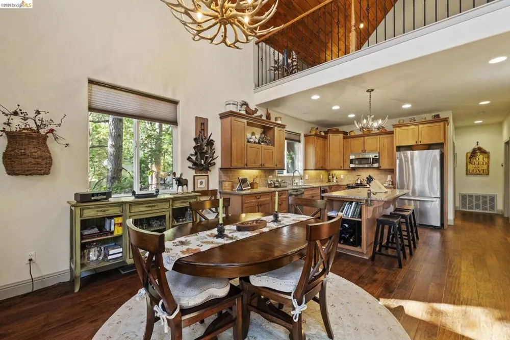 24822 Quartz Ave Mi Wuk Village, CA 95346