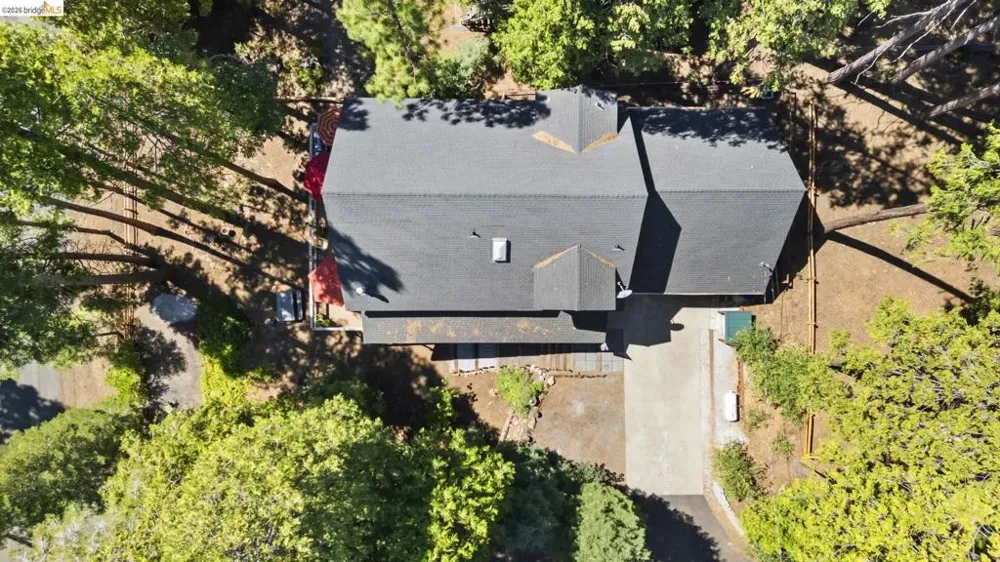 24822 Quartz Ave Mi Wuk Village, CA 95346