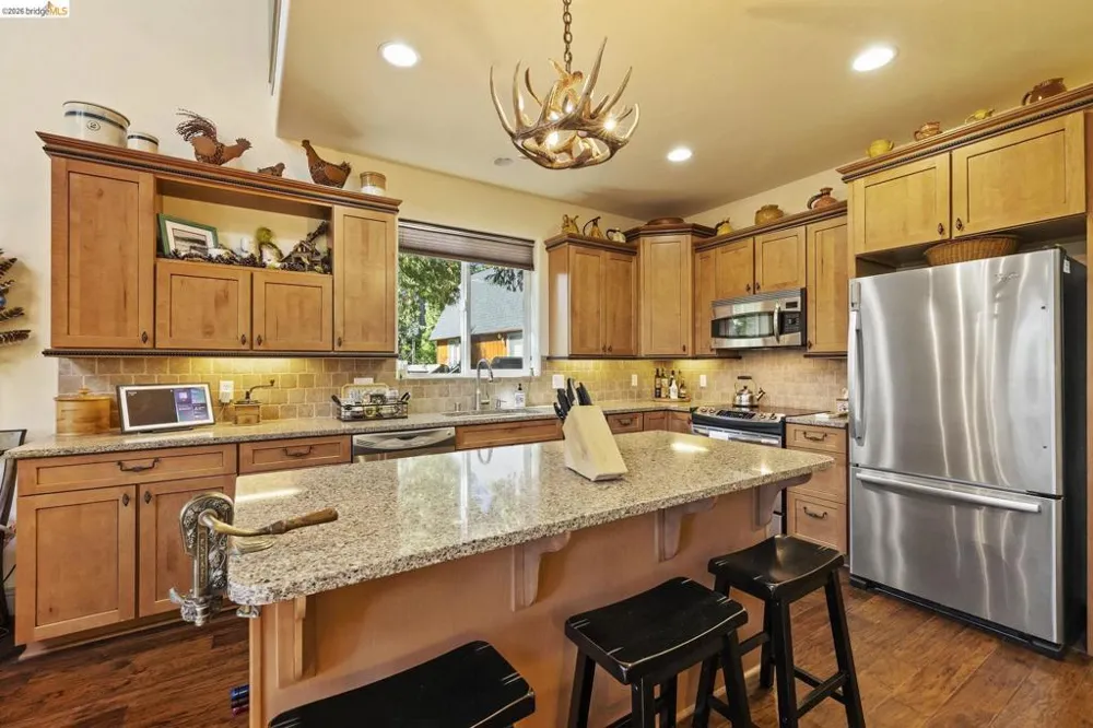 24822 Quartz Ave Mi Wuk Village, CA 95346