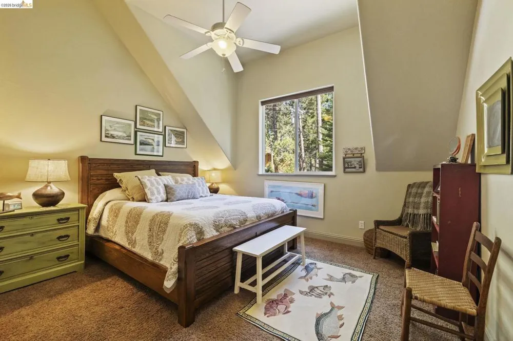 24822 Quartz Ave Mi Wuk Village, CA 95346