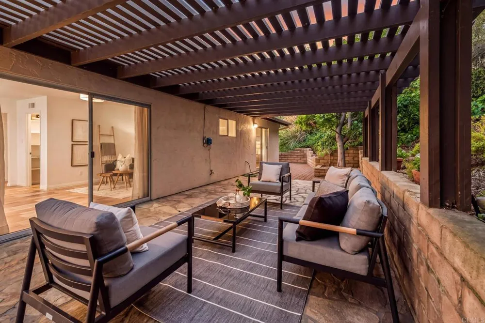 8764 Glenira Avenue La Mesa, CA 91941