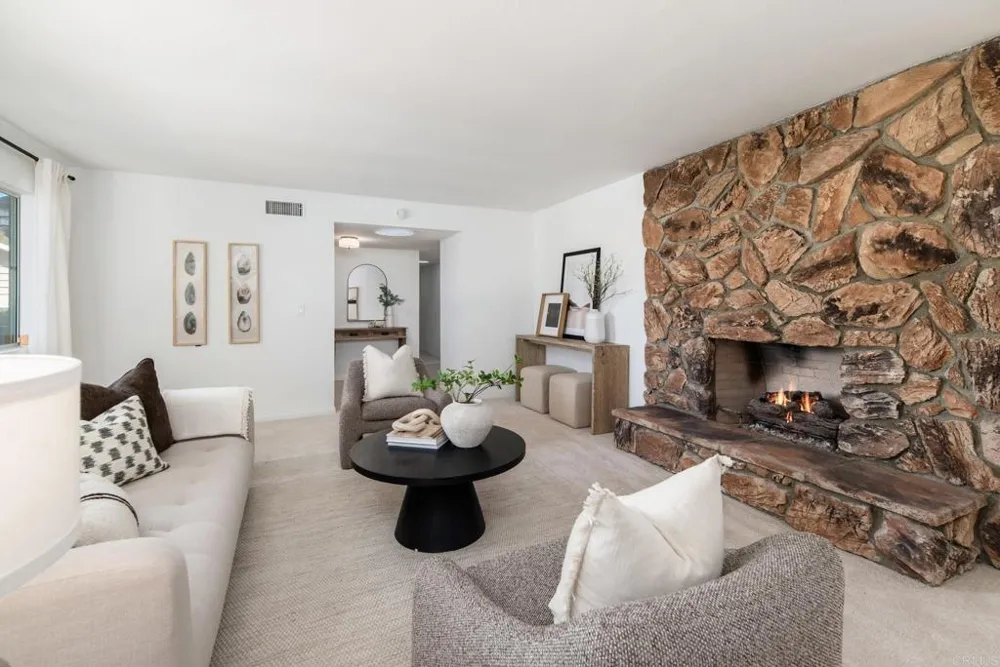 8764 Glenira Avenue La Mesa, CA 91941