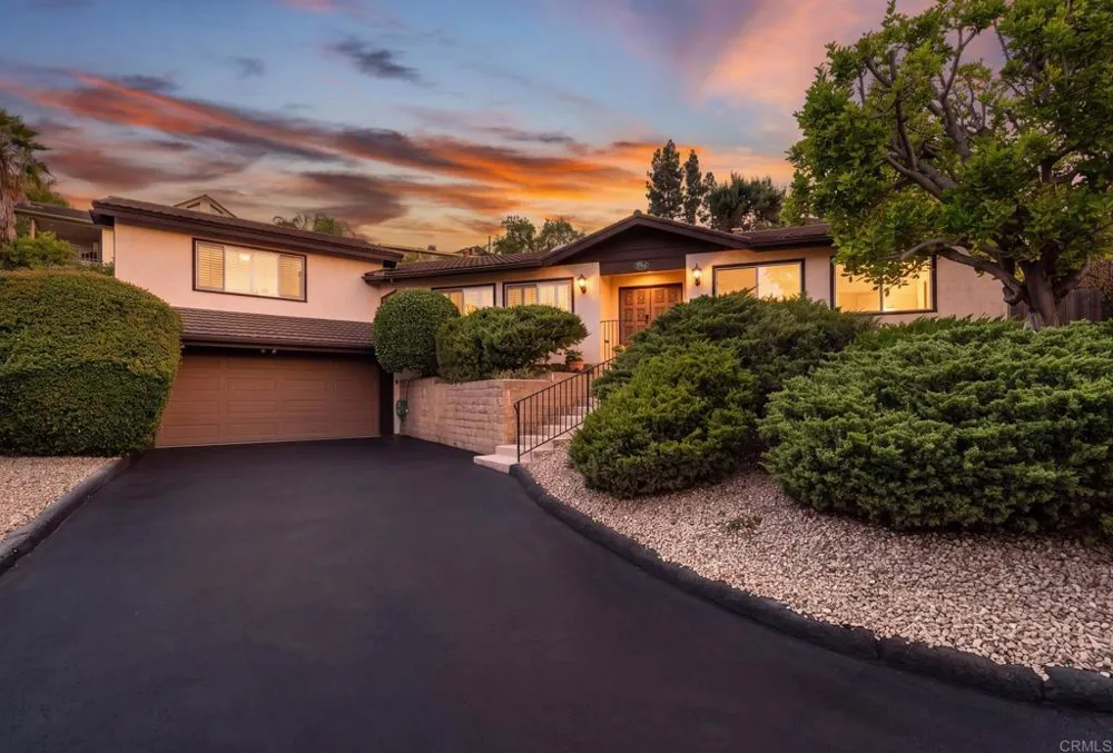 8764 Glenira Avenue La Mesa, CA 91941