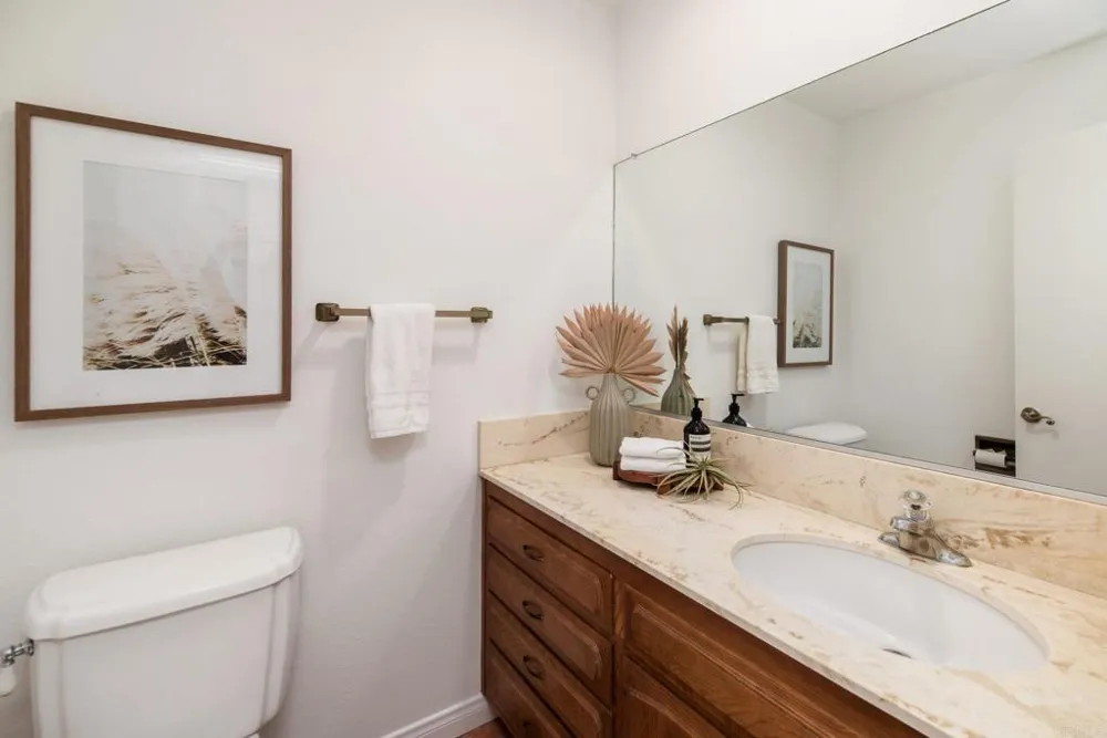 8764 Glenira Avenue La Mesa, CA 91941