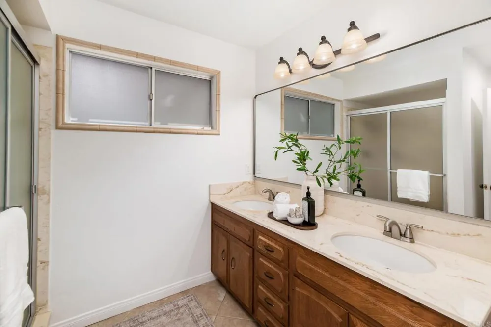 8764 Glenira Avenue La Mesa, CA 91941