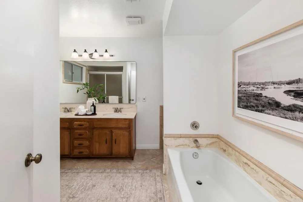 8764 Glenira Avenue La Mesa, CA 91941