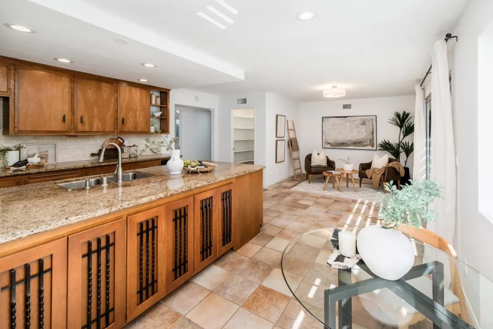 8764 Glenira Avenue La Mesa, CA 91941