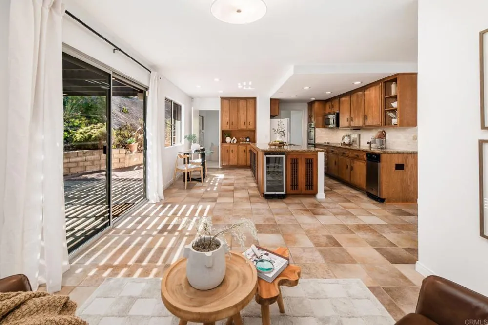 8764 Glenira Avenue La Mesa, CA 91941