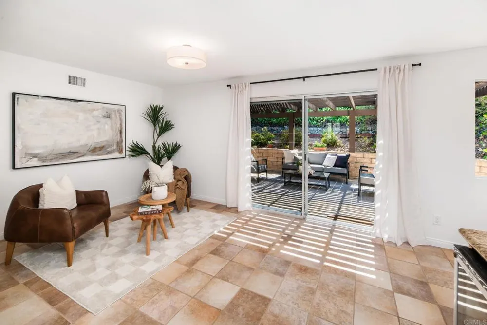 8764 Glenira Avenue La Mesa, CA 91941