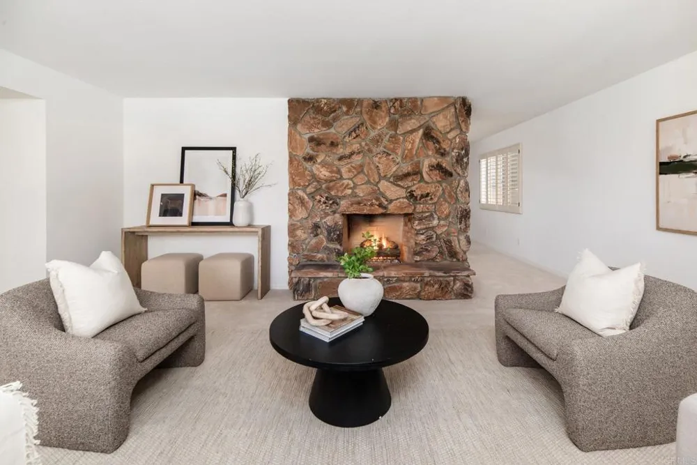 8764 Glenira Avenue La Mesa, CA 91941