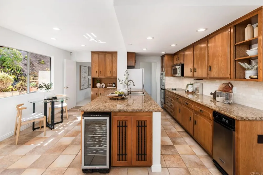 8764 Glenira Avenue La Mesa, CA 91941