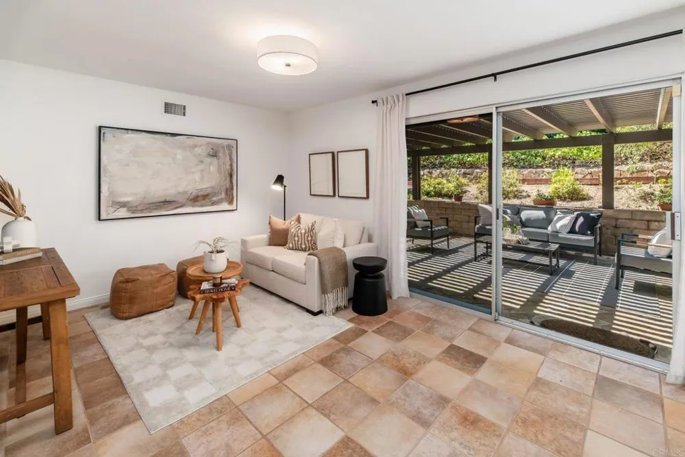 8764 Glenira Avenue La Mesa, CA 91941