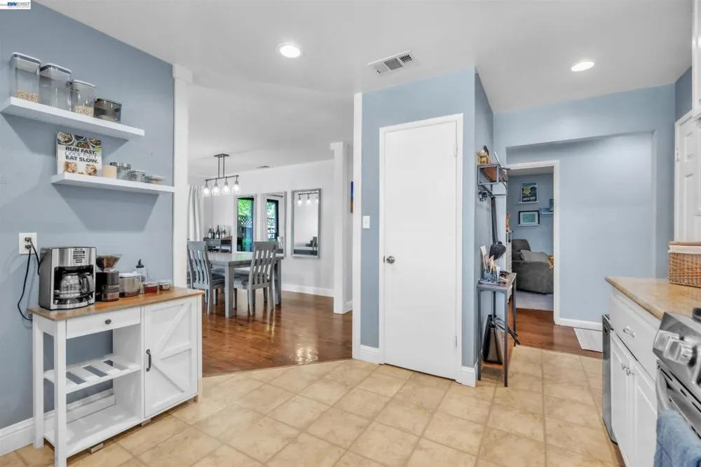 1400 Wagoner Dr Livermore, CA 94550