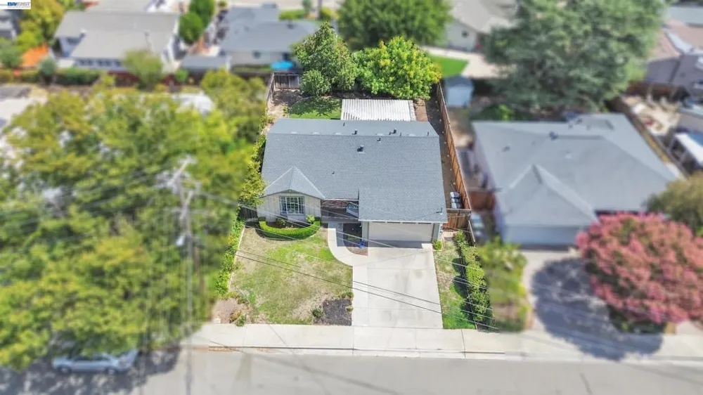 1400 Wagoner Dr Livermore, CA 94550
