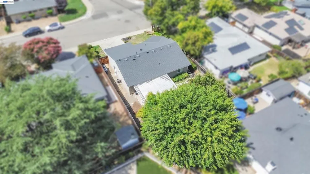 1400 Wagoner Dr Livermore, CA 94550