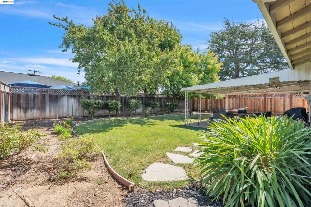 1400 Wagoner Dr Livermore, CA 94550