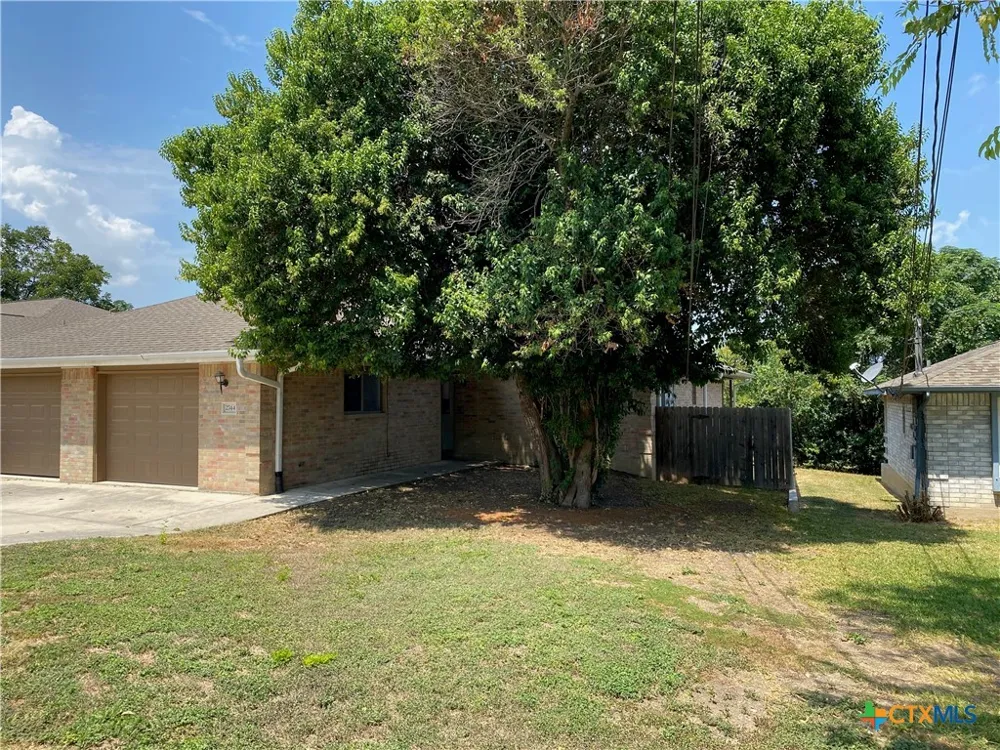 2722 Heynis New Braunfels, TX 78130