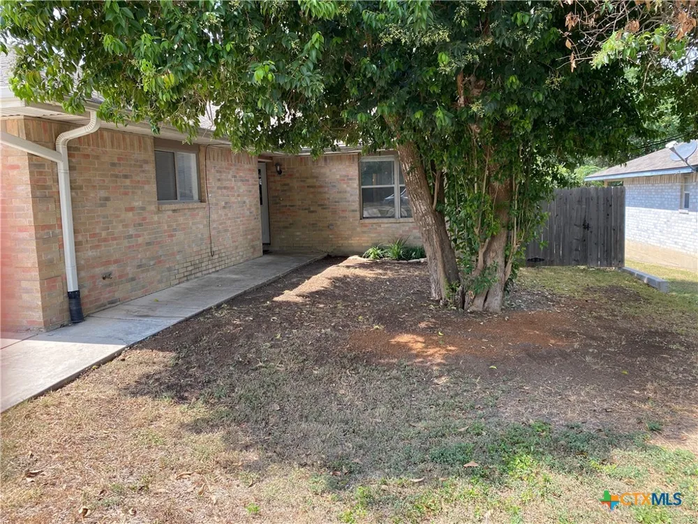 2722 Heynis New Braunfels, TX 78130